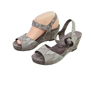Mephisto Beauty Wedge Sandals Womens 38/8 Grey Snakeskin nubuck Leather comfort‎
